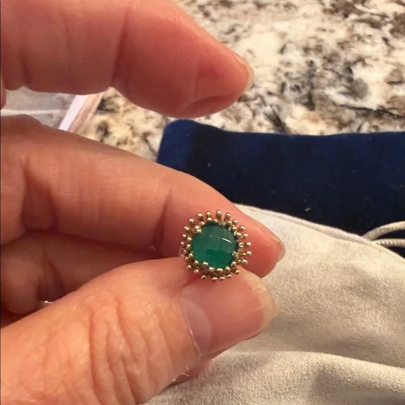 Kendra Scott Carly Classic Green Stone Halo Stud Earrings. Vintage - Picture 3 of 4